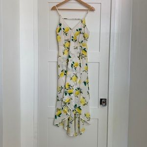 Summer dress with lemon print